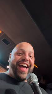 Crowd at a Radel Ortiz show